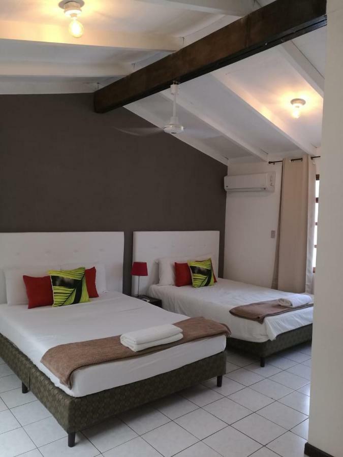Hotel Boutique Valverde Santa Elena San Salvador Exterior photo